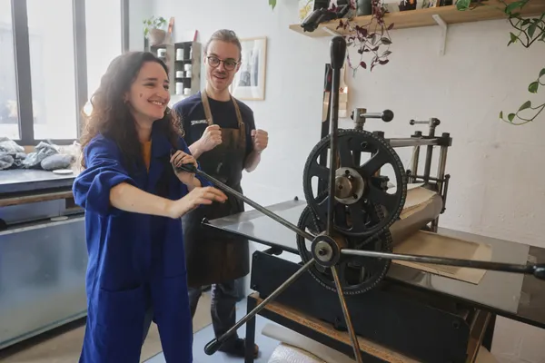 Découvrez la gravure à la pointe sèche sur cuivre avec Marius - Image n°2 - Wecandoo