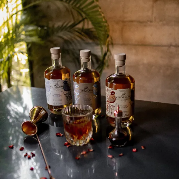 Rassemblez votre équipe pour une expérience de dégustation autour d'accords mets et spiritueux avec Elsa - Image n°1 - Wecandoo