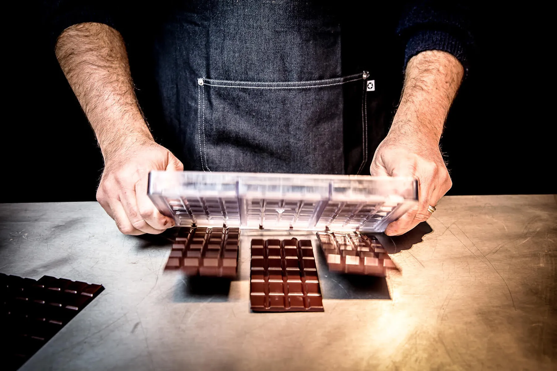 Réunissez votre équipe et plongez ensemble dans l’univers gourmand du chocolat avec Romain - Afbeelding nr. 4 - Wecandoo