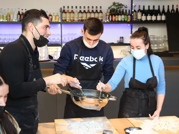 Fabriquez vos gnocchis et dégustez les en équipe avec Ettore - Image n°4 - Wecandoo