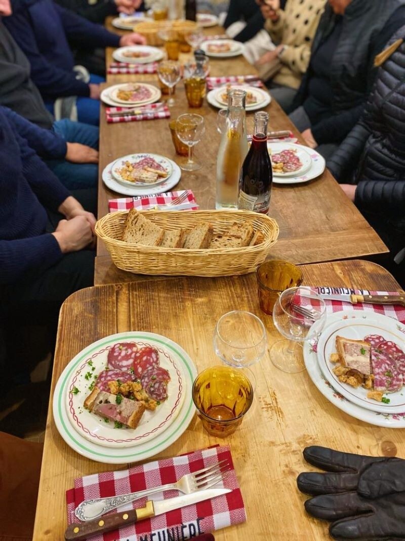 Wecandoo - Rassemblez votre équipe et partez à la découverte de la gastronomie lyonnaise avec Audrey : visite immersive et déjeuner gourmand - Image n°7