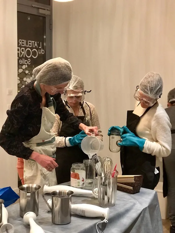 Créez vos savons naturels en équipe avec Laetitia - Image n°4 - Wecandoo