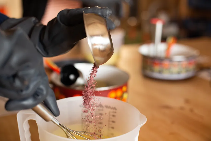 Réunissez votre équipe et fabriquez vos savons naturels avec Élise - Image n°1 - Wecandoo