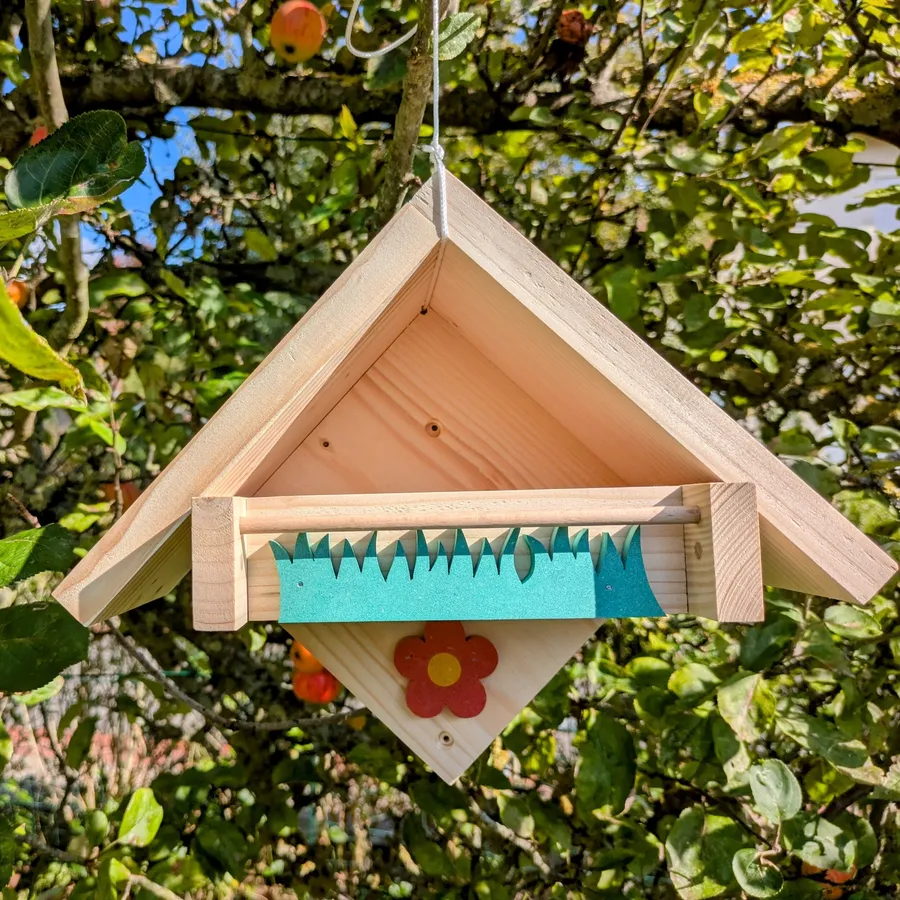 Réalisez votre mangeoire tipi avec Corinne - Image n°1 - Wecandoo