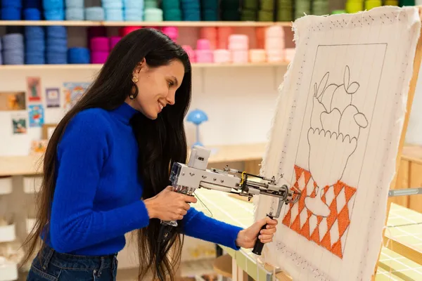 Rassemblez votre équipe et tuftez une œuvre collaborative avec Caroline - Afbeelding nr. 3 - Wecandoo