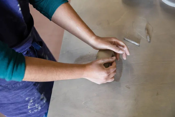 Découvrez le tour de potier - Image n°2 - Wecandoo