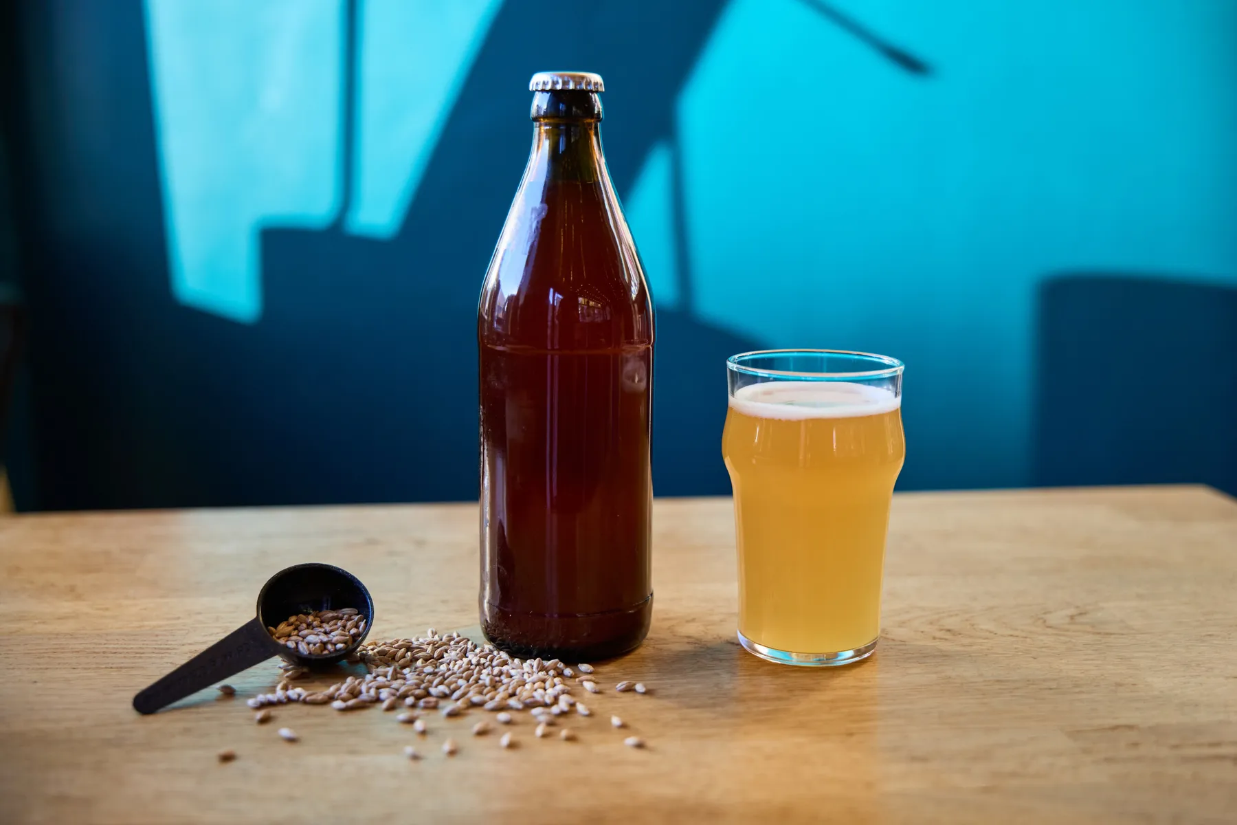 Rassemblez votre équipe et dégustez 6 bières artisanales au sein d'une microbrasserie avec Fabien - Image n°5 - Wecandoo