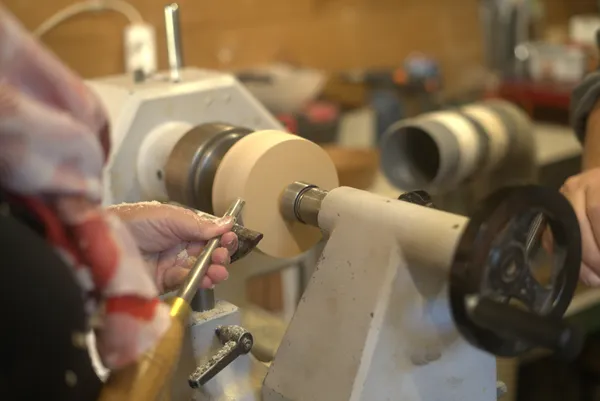 Initiez-vous au tour à bois pendant deux jours avec Manu - Image n°3 - Wecandoo