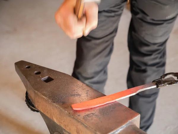 Forgez votre couteau droit de table - Image n°2 - Wecandoo