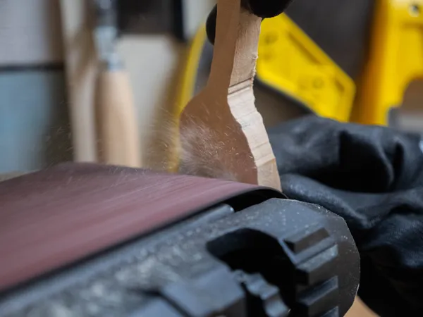 Sculptez votre cuillère en bois avec Hugo - Image n°2 - Wecandoo