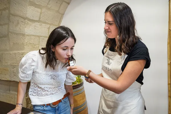 Réunissez votre équipe et créez vos bougies parfumées avec Julie - Image n°3 - Wecandoo