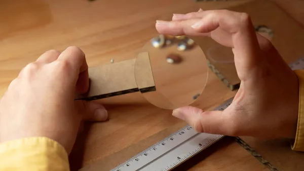 Fabriquez votre appareil photo en low-tech sur une journée avec Jean-Baptiste, en solo, en binôme ou en trinôme. - Image n°2 - Wecandoo