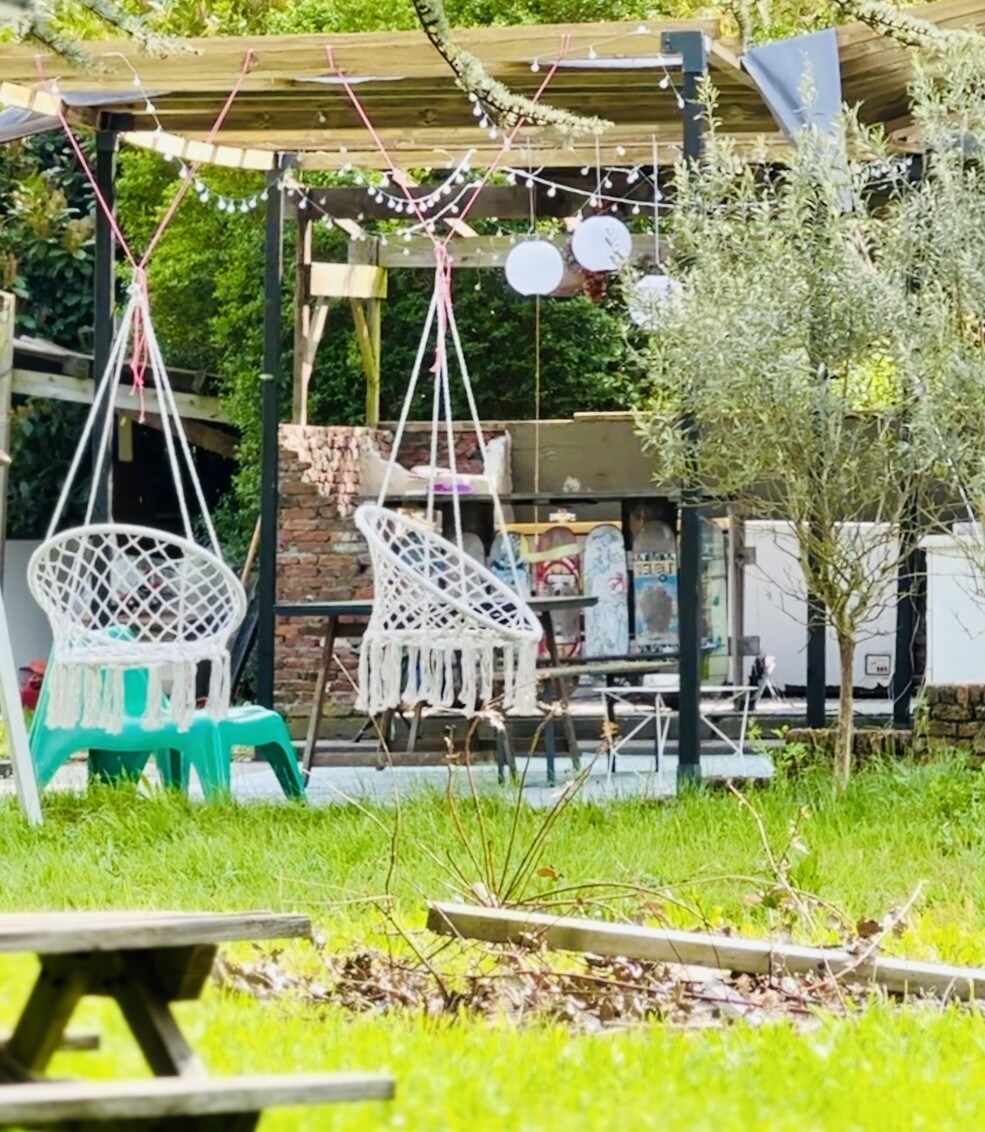 Wecandoo - Maak je eigen unieke kommen op de pottenbakkersschijf met je groep, onder begeleiding van Karolien - Afbeelding nr. 12