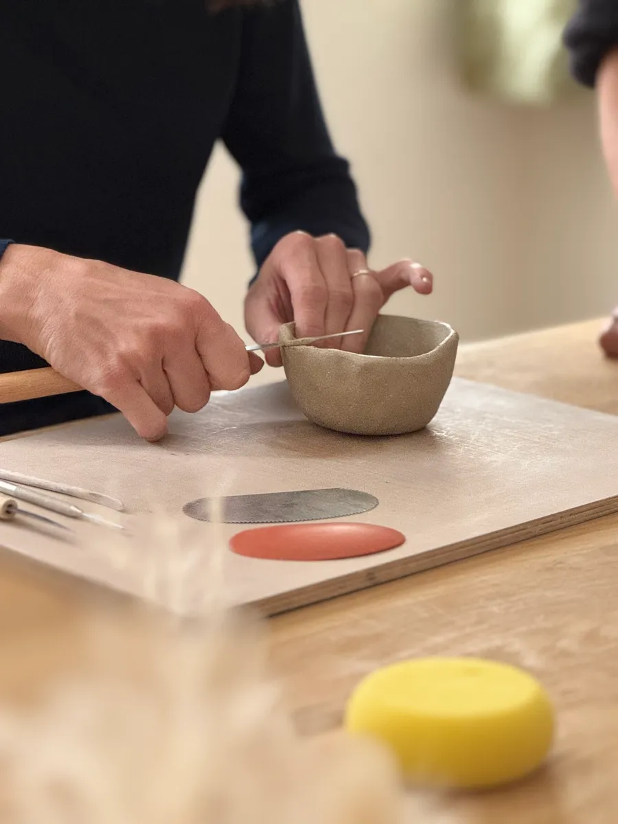 Enchantez votre équipe et modelez votre tasse avec Anne - Image n°1 - Wecandoo