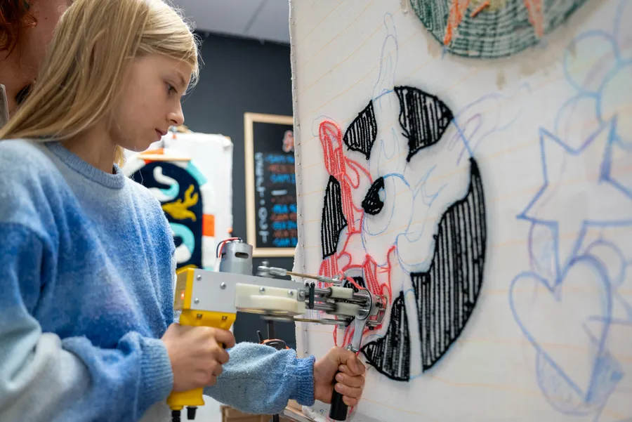 Initiez-vous au tufting en duo avec votre enfant accompagnés de Solenne - Image n°1 - Wecandoo