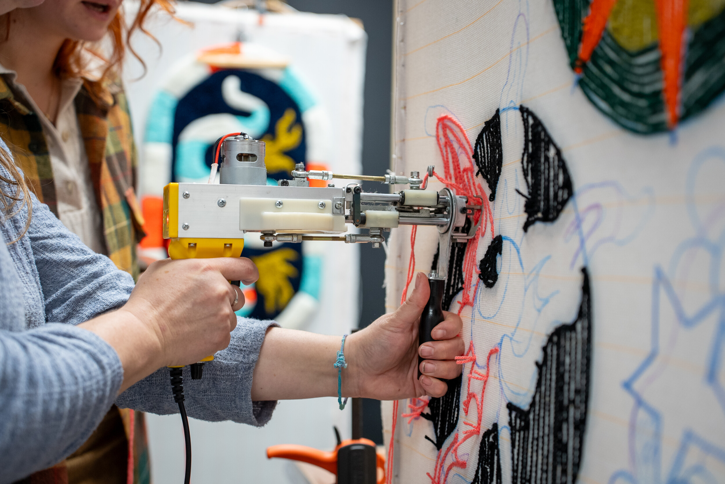 Initiez-vous au tufting en duo avec votre enfant