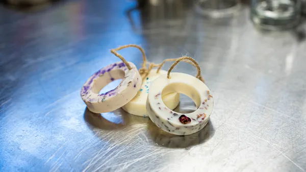 Réalisez votre suspension parfumée avec Romain - Afbeelding nr. 4 - Wecandoo