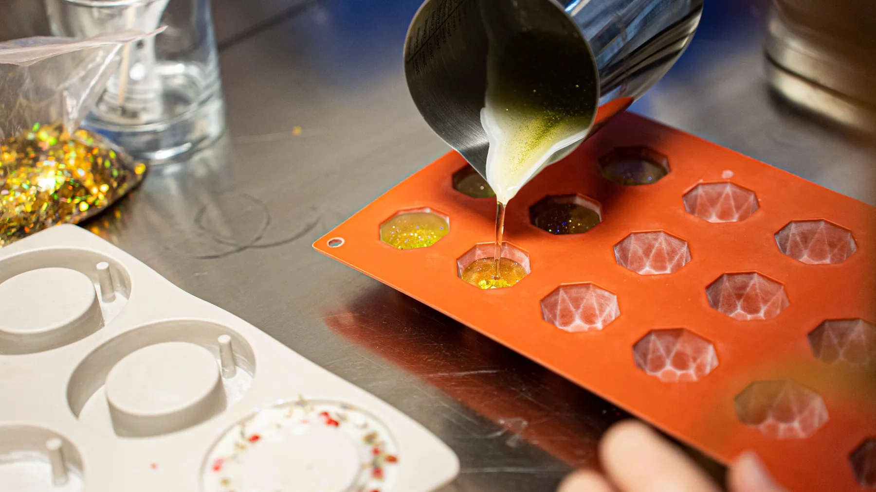 Réalisez vos fondants parfumés avec Romain - Image n°1 - Wecandoo