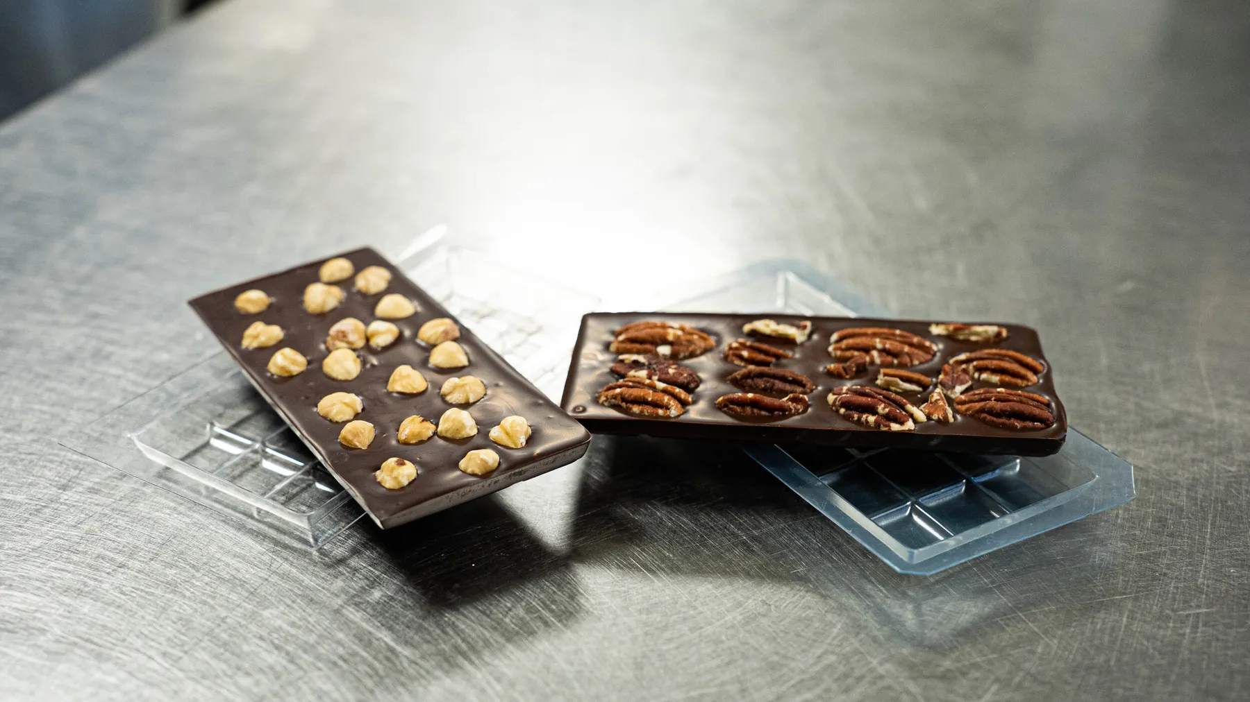 Réalisez votre tablette de chocolat et vos mendiants avec Céline et Sébastien - Image n°4 - Wecandoo