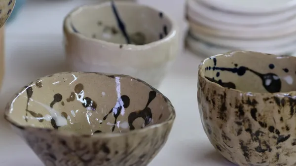 Modelez et décorez votre duo de bols - Image n°1 - Wecandoo