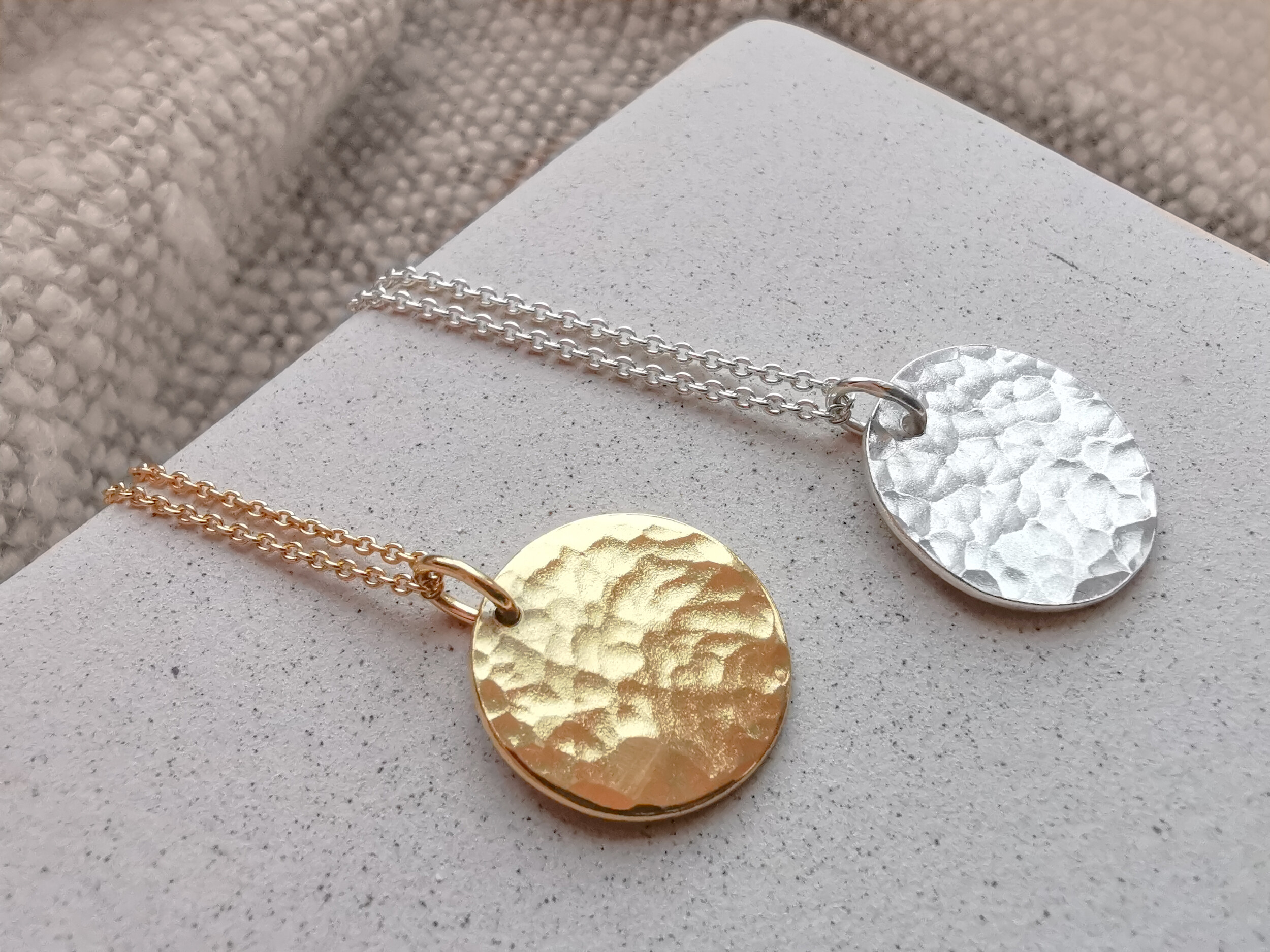 Wecandoo - Create your own reversible pendant with Justine and Laurence - Image n°4