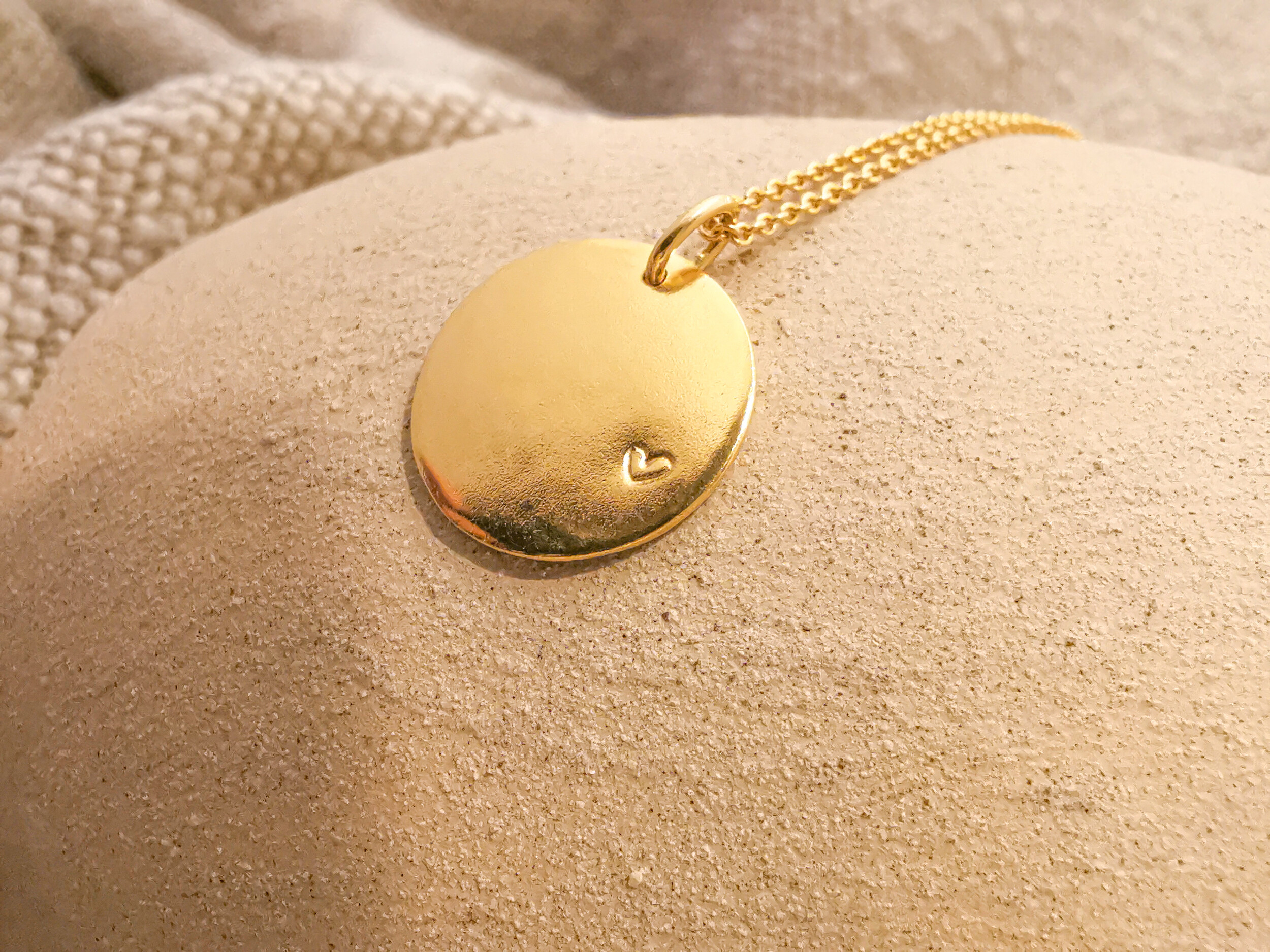 Wecandoo - Create your own reversible pendant with Justine and Laurence - Image n°5