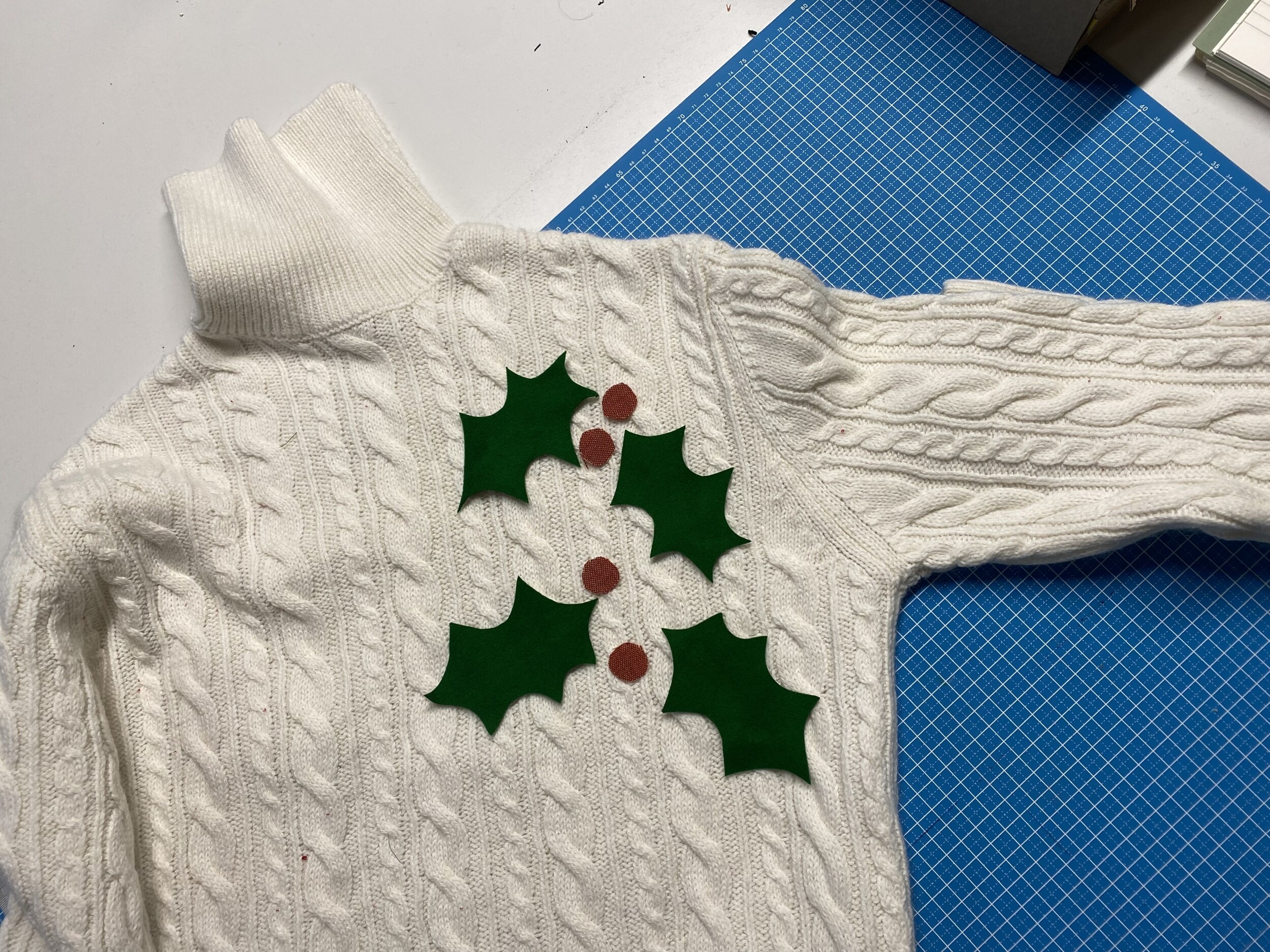 Wecandoo - Make a Christmas jumper with Nadia - Image n°10