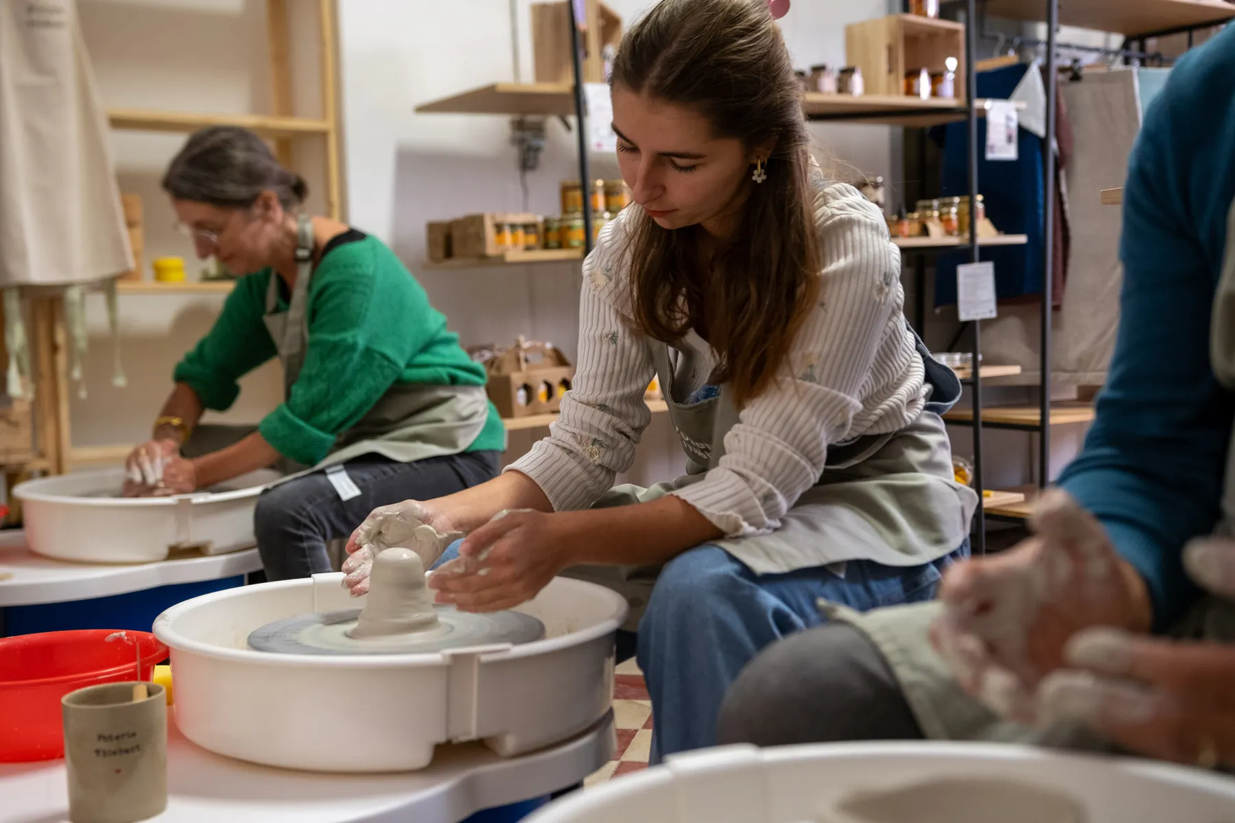 Initiez-vous au tour de potier avec Camille - Image n°4 - Wecandoo