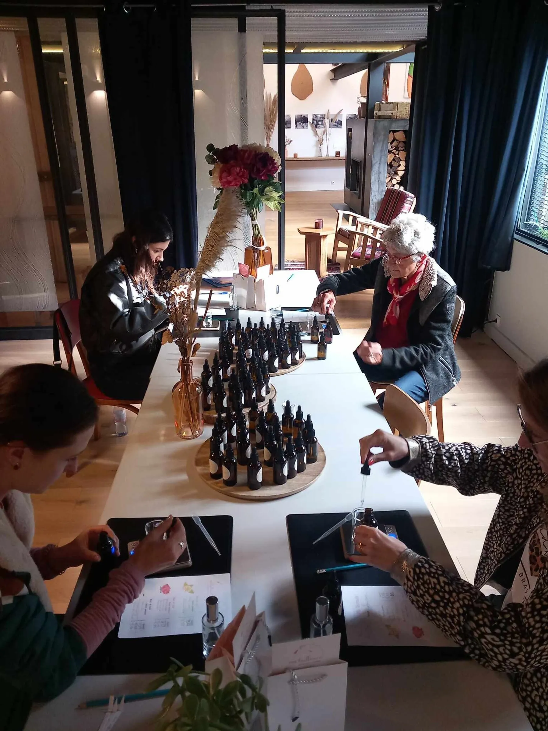 Composez votre parfum avec Nathalie - Image n°3 - Wecandoo