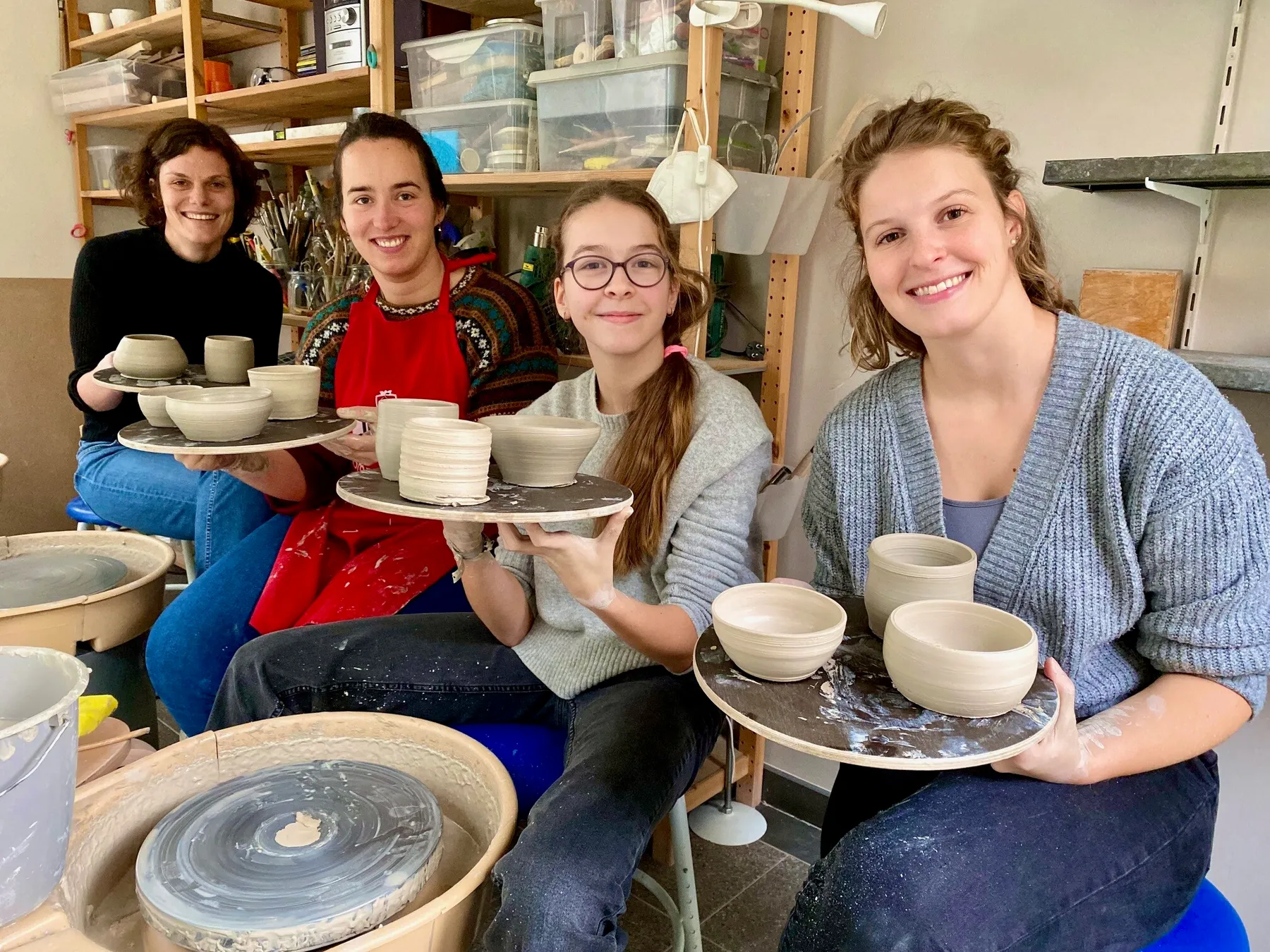 Initiez-vous au tour de potier et fabriquez votre tasse et votre bol avec Dieter - Image n°1 - Wecandoo