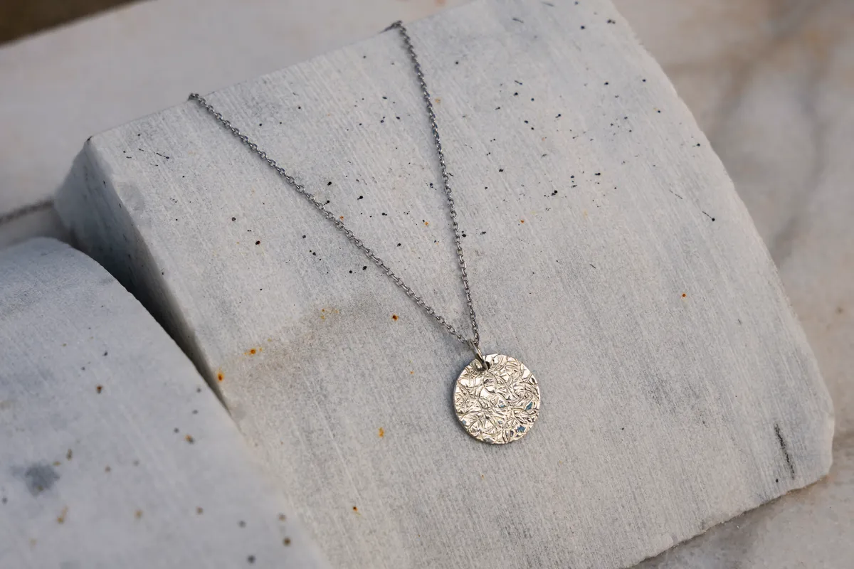 Réalisez votre pendentif en argent