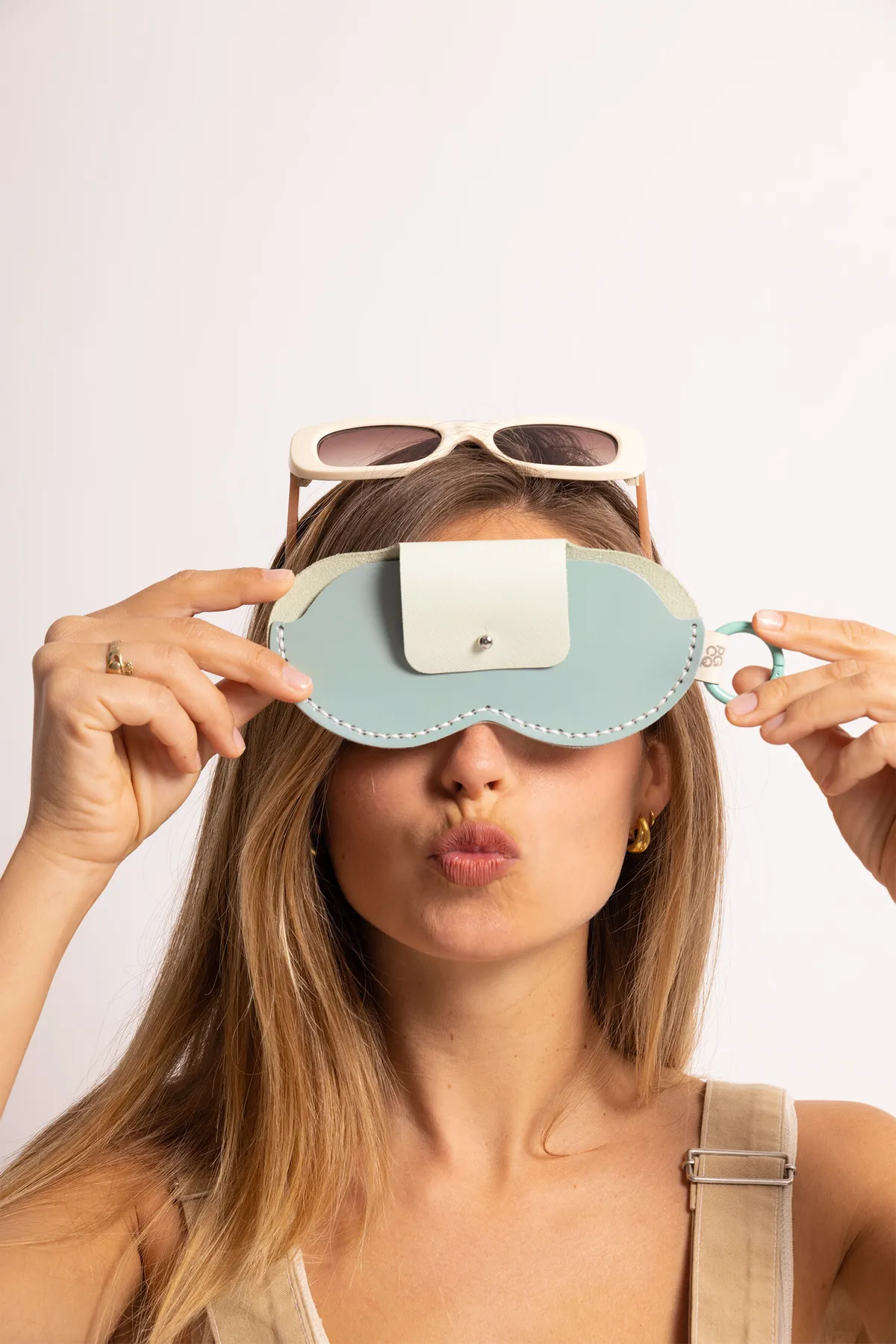 Fabriquez deux accessoires en cuir