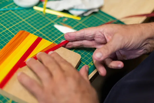 Découvrez la marqueterie de paille sur une journée avec Dominique - Image n°1 - Wecandoo