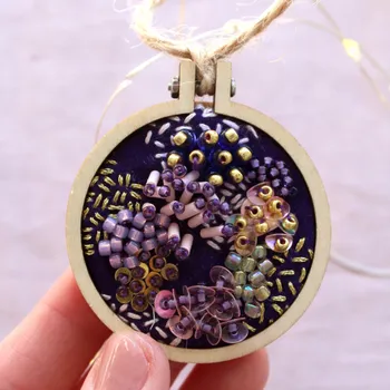 Wecandoo - Make a beaded Christmas bauble