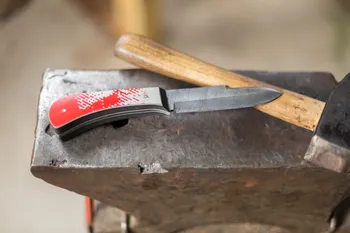 Montez votre couteau damas