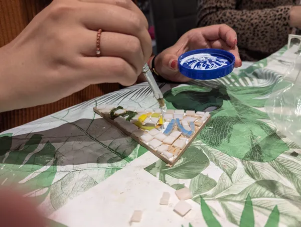 Réalisez votre mosaïque en duo avec votre enfant, accompagnés par Eve - Image n°4 - Wecandoo
