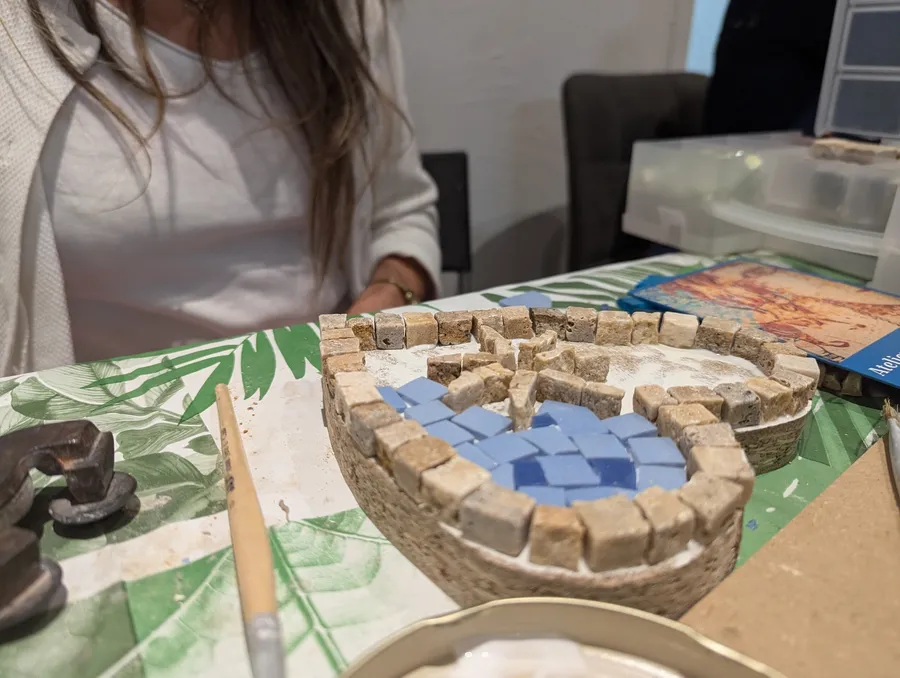 Réalisez votre mosaïque en duo avec votre enfant, accompagnés par Eve - Image n°1 - Wecandoo