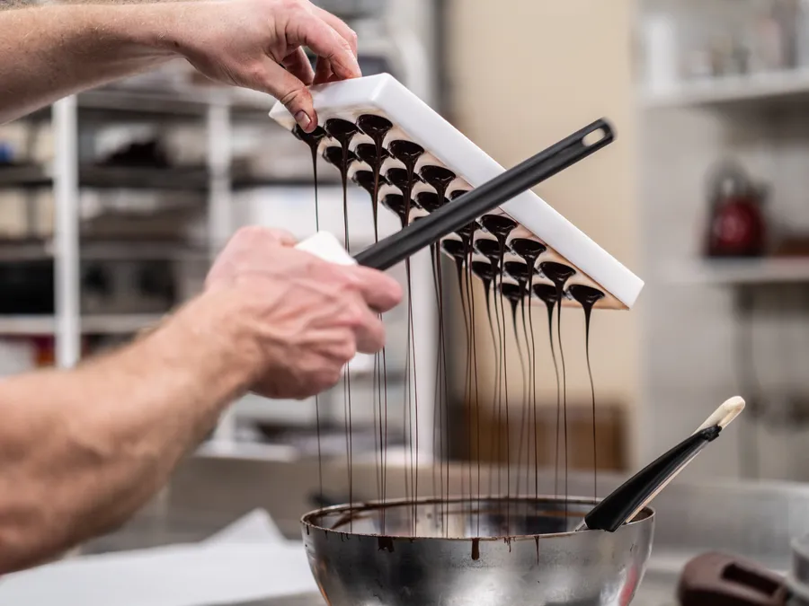 Réalisez vos bonbons au chocolat avec Liza et Thomas-David - Afbeelding nr. 1 - Wecandoo