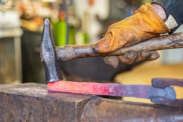 Forgez votre couteau pliant sur deux jours consécutifs avec Julien - Image n°1 - Wecandoo