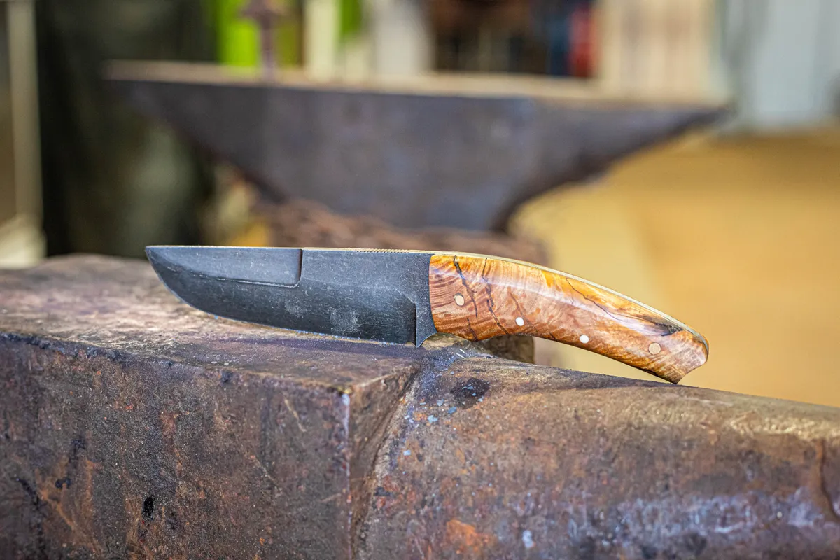 Forgez votre couteau fixe sur une journée