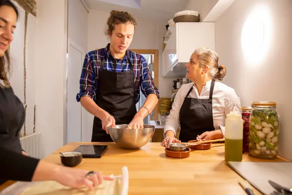 Rassemblez votre équipe dans votre lieu et initiez-les à la lacto-fermentation avec Gabrielle - Image n°2 - Wecandoo