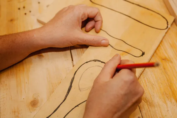 Réalisez vos ustensiles de cuisine en bois recyclé sur deux jours avec Facundo - Image n°2 - Wecandoo