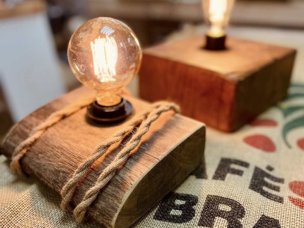 Wecandoo - Make your own reclaimed wood lamp with Jim - Image n°1