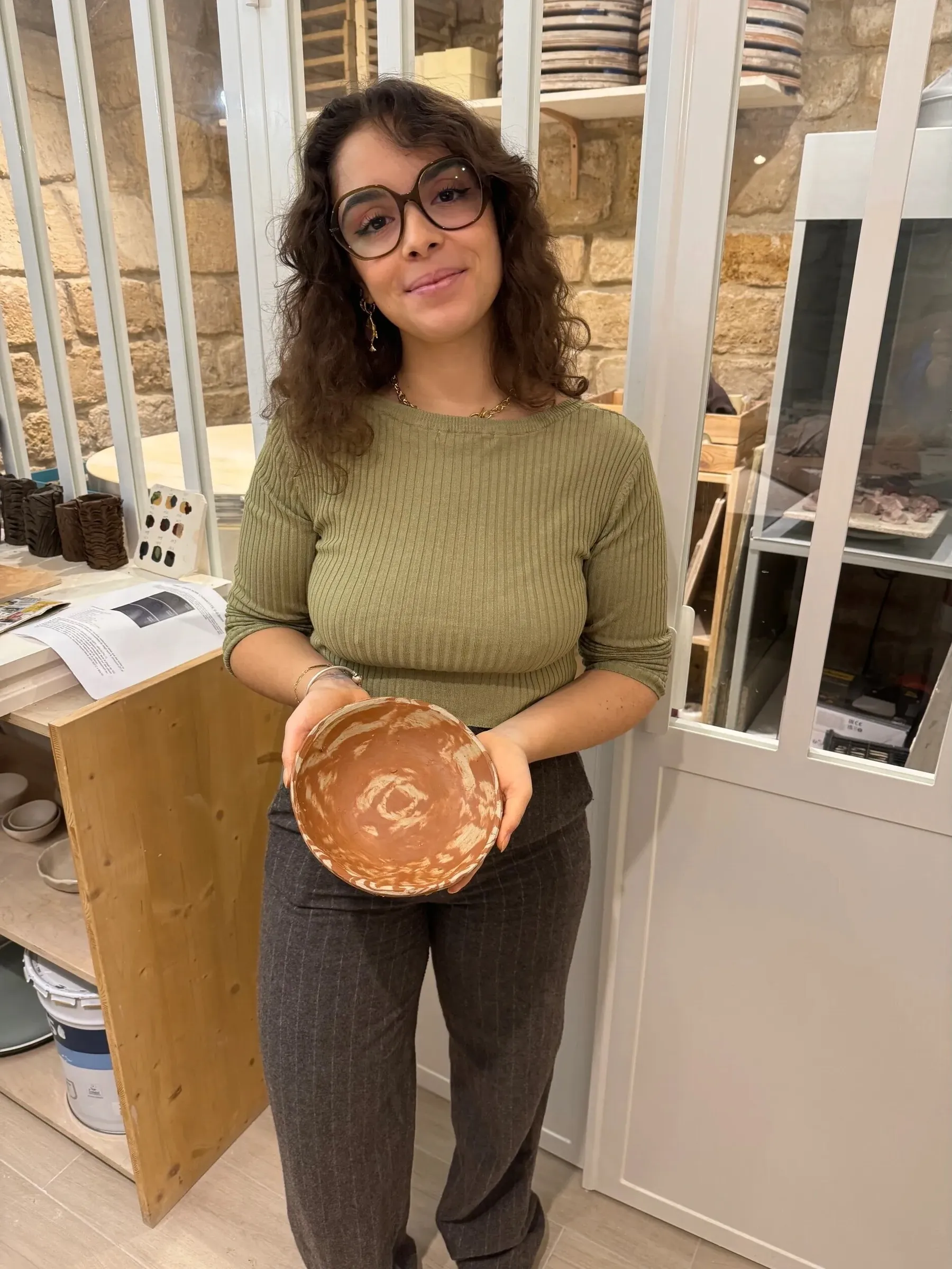 Réalisez votre saladier ou deux bols en terre mélée - Image n°3 - Wecandoo