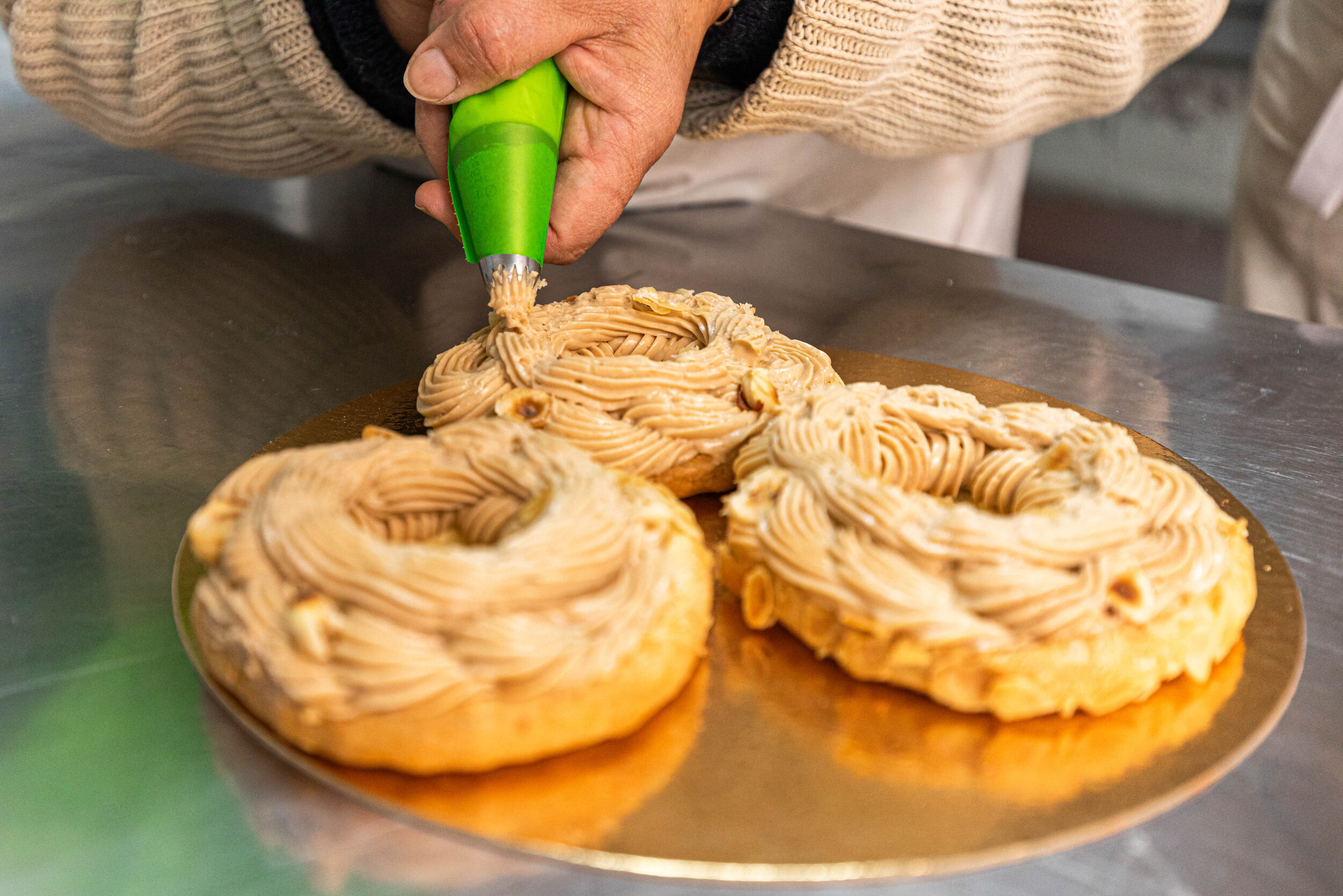 Wecandoo - Réalisez votre Paris-Brest avec Olivier - Image n°4