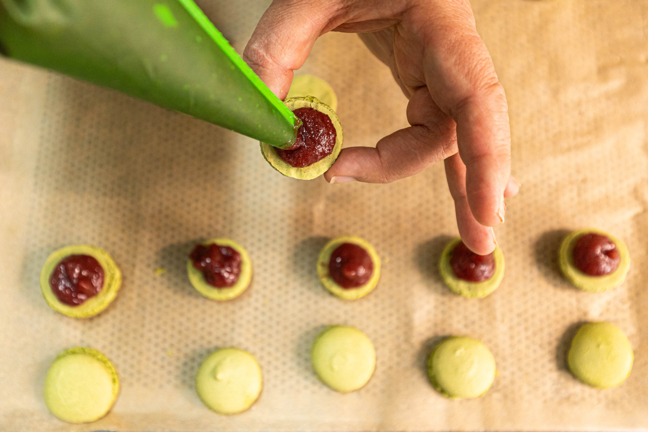 Wecandoo - Réalisez vos macarons avec Olivier - Image n°7