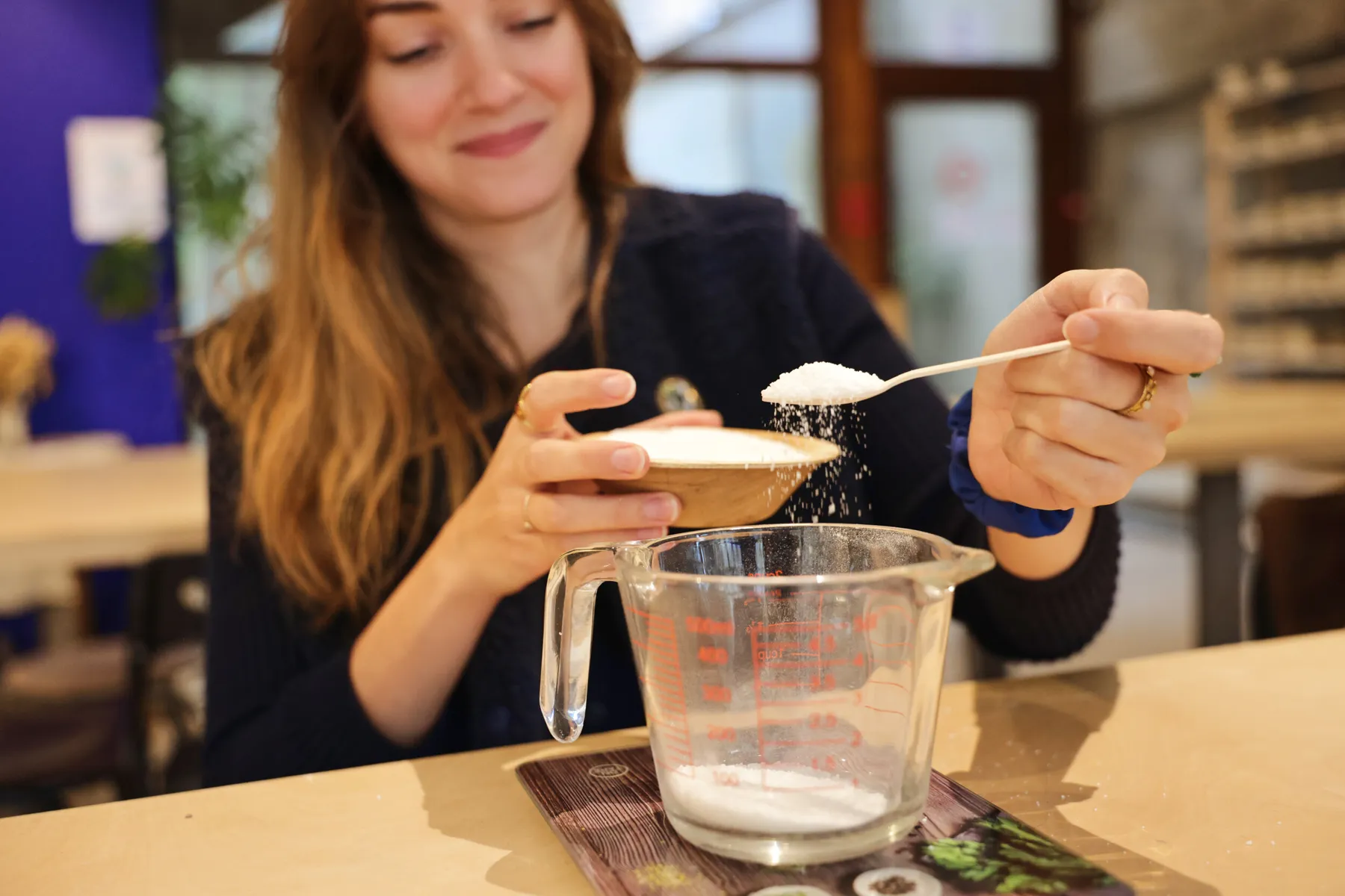 Réalisez vos deux essentiels de soins solides dans le Viaduc des Arts avec Manon - Image n°4 - Wecandoo