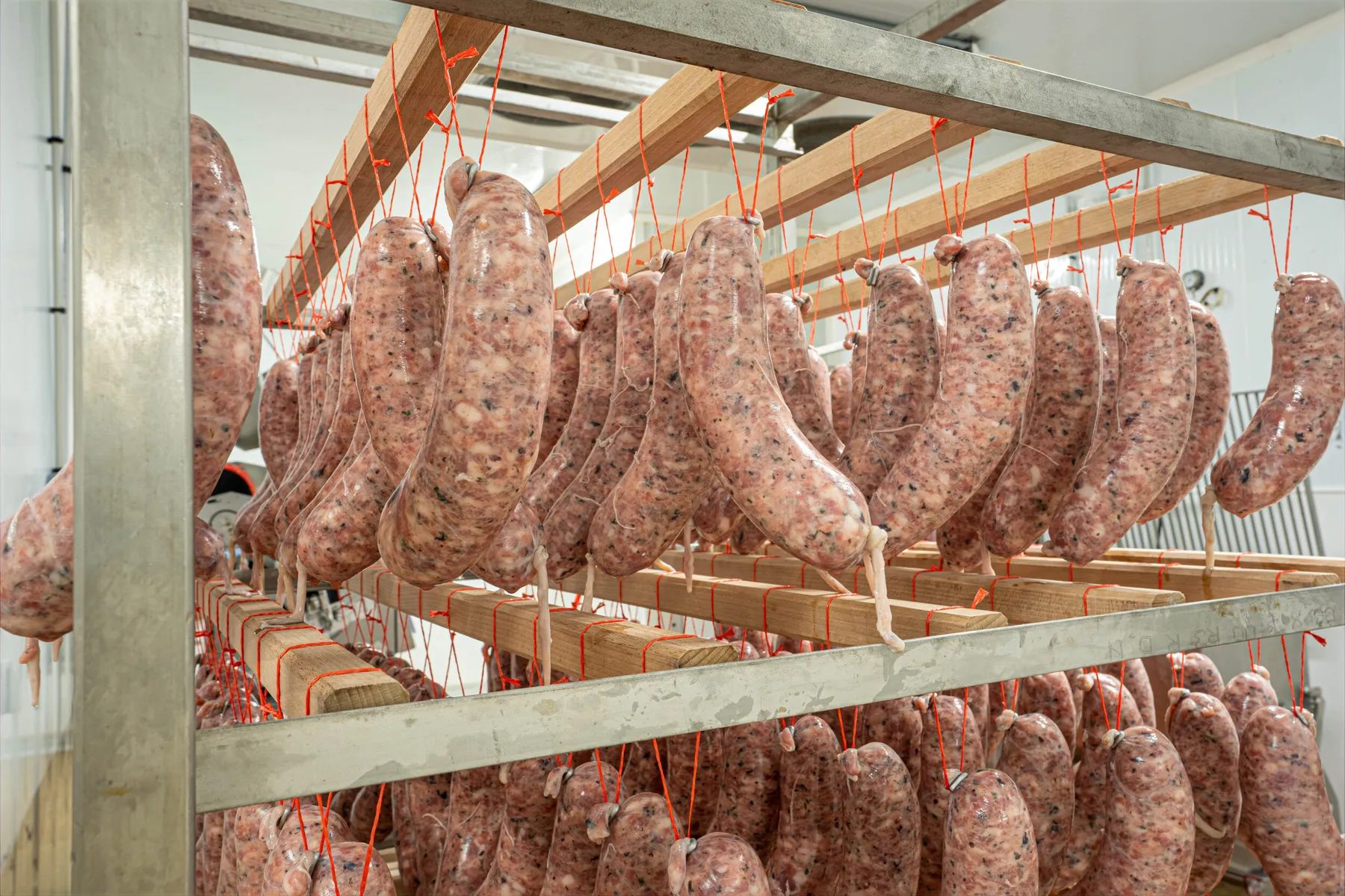 Visitez une charcuterie et participez à une dégustation avec Fabien - Image n°2 - Wecandoo