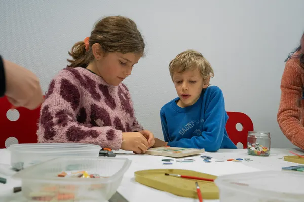 Initiez-vous à la mosaïque en duo avec votre enfant accompagnés par Cécile - Image n°4 - Wecandoo