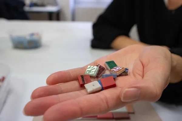 Initiez-vous à la mosaïque en duo avec votre enfant accompagnés par Cécile - Image n°5 - Wecandoo